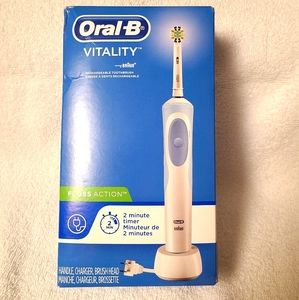 Oral-B Vitality Electric Toothbrush NEW